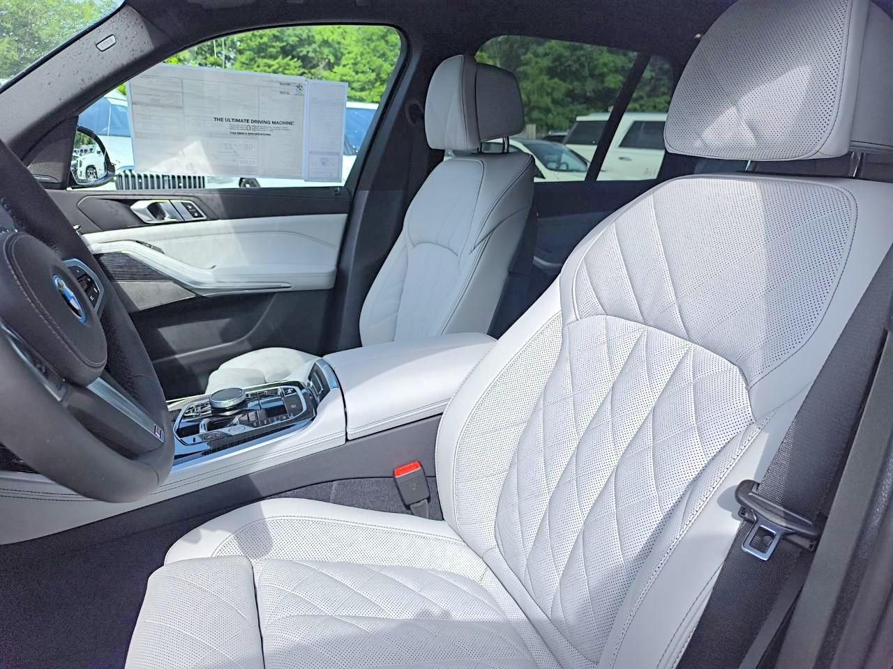 2026 BMW X5 xDrive50E - zdjęcie 10
