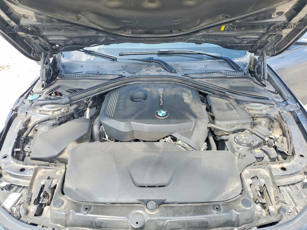 2017 BMW 330 I - zdjęcie 11