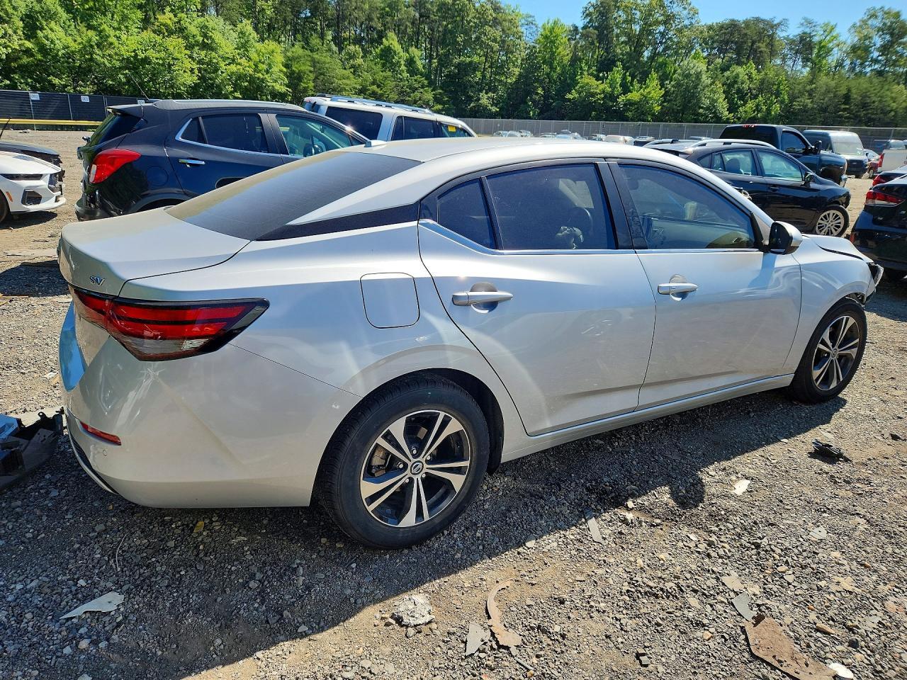 2022 Nissan Sentra Sv - zdjęcie 3