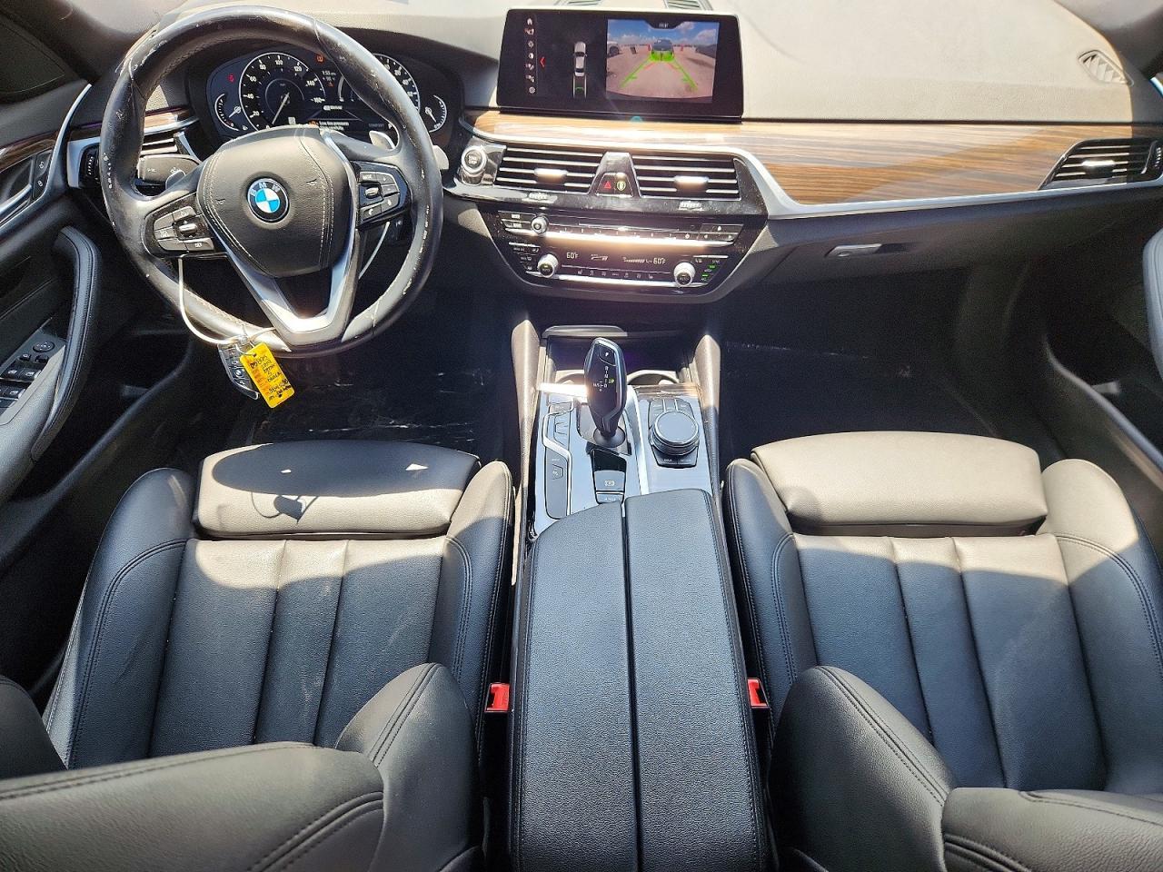 2019 BMW 530E - zdjęcie 8