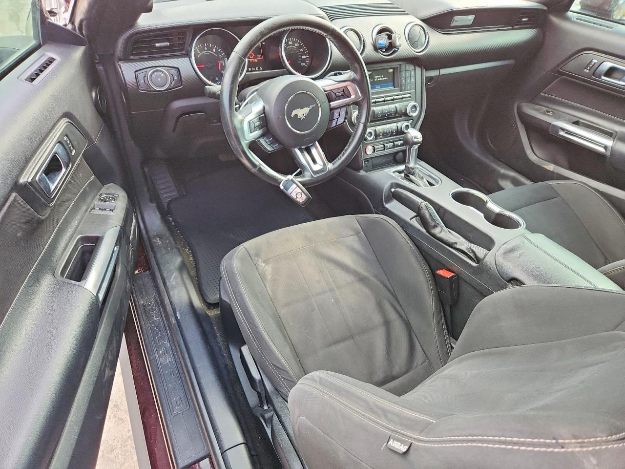 2018 Ford Mustang - zdjęcie 8