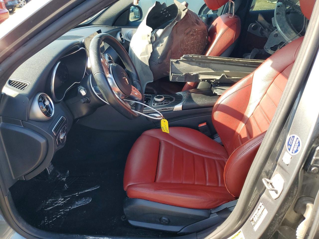 2021 Mercedes-Benz C 300 - zdjęcie 7