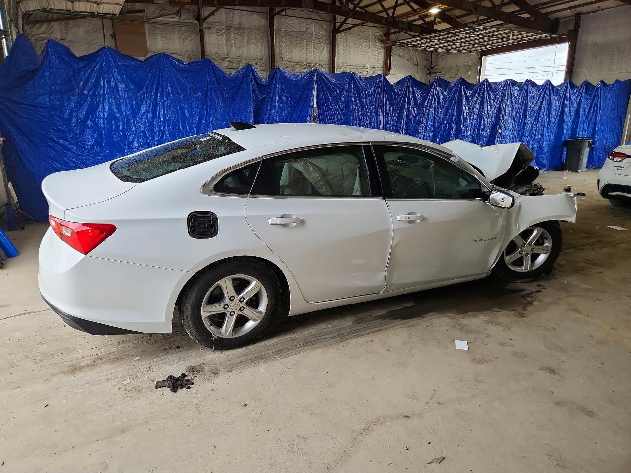 2019 Chevrolet Malibu Ls - zdjęcie 3