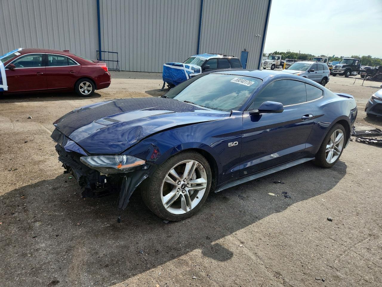 2020 Ford Mustang Gt - zdjęcie główne