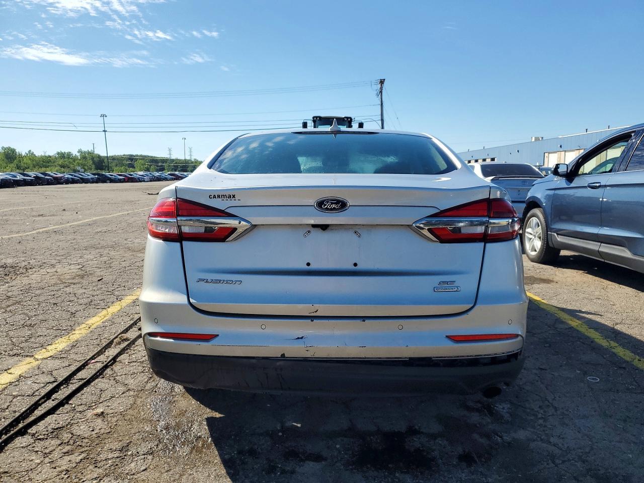 2019 Ford Fusion Se - zdjęcie 6