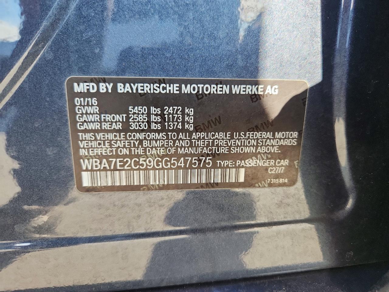 2016 BMW 740 I - zdjęcie 12