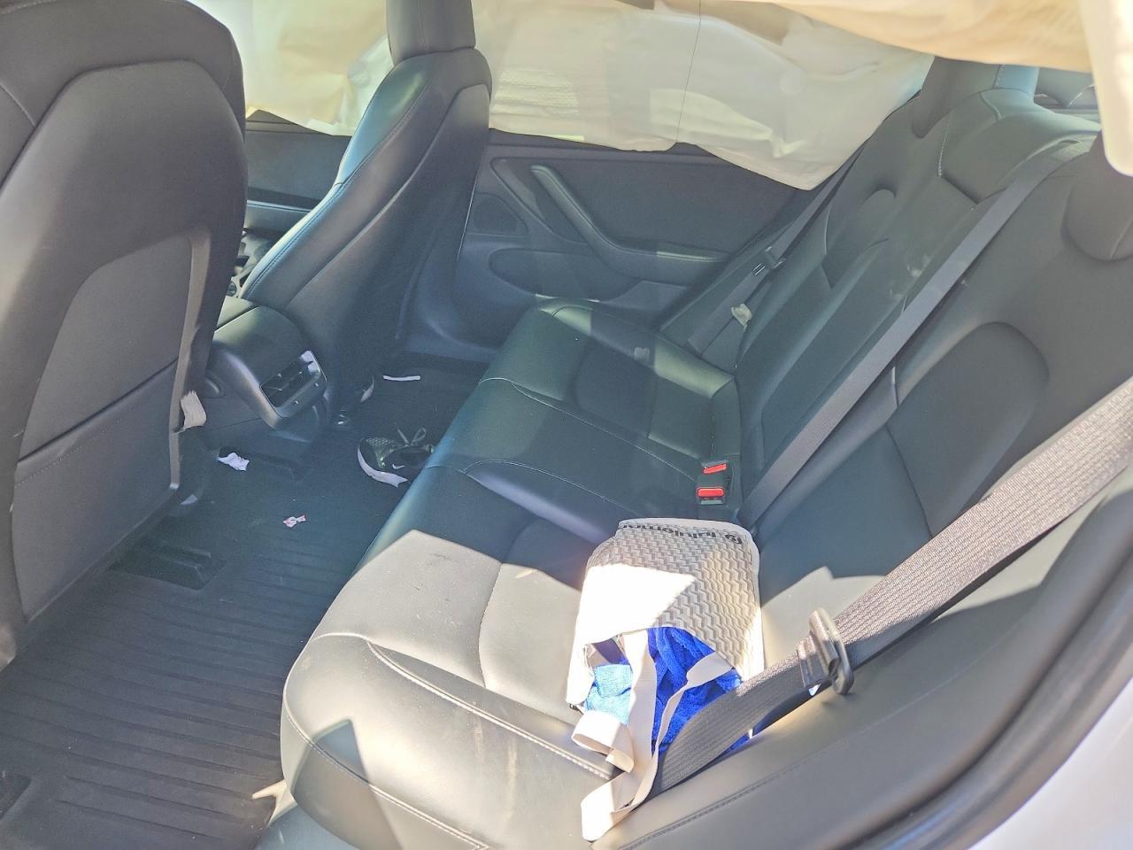 2019 Tesla Model 3 - zdjęcie 12