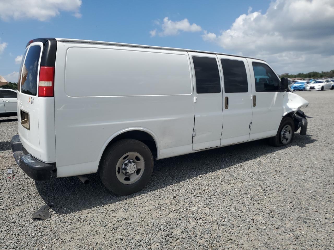 2018 Chevrolet Express G2500 - zdjęcie 3