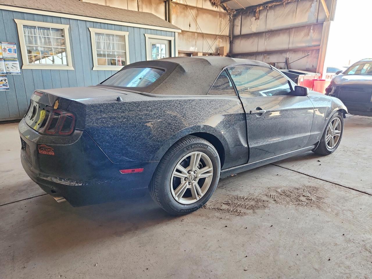 2014 Ford Mustang - zdjęcie 3