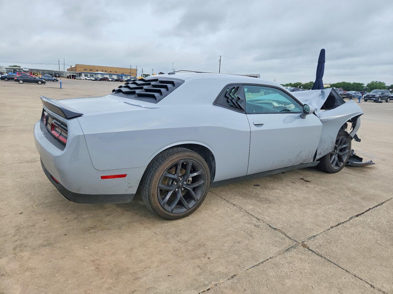 2022 Dodge Challenger Sxt - zdjęcie 3