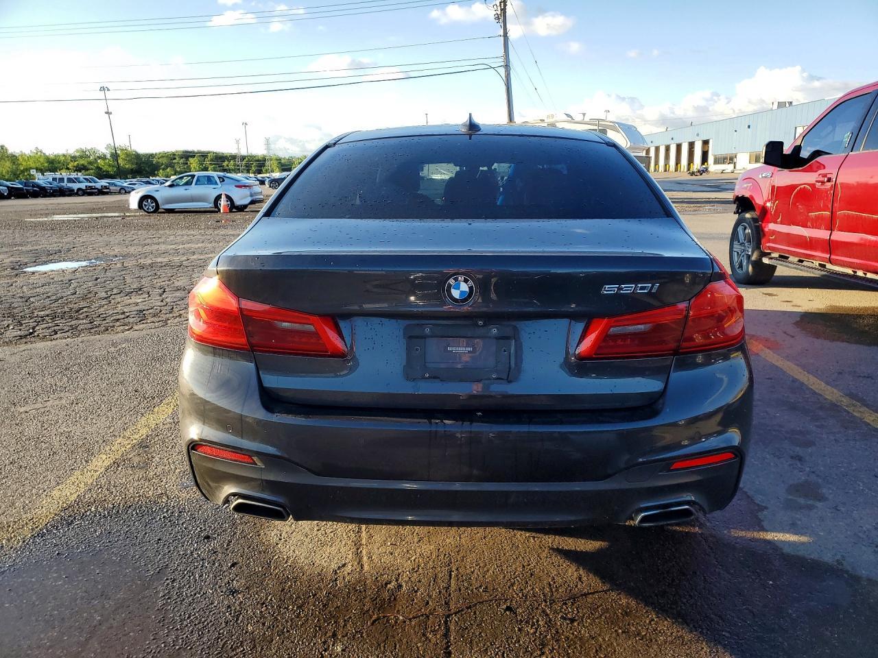 2019 BMW 530 I - zdjęcie 6