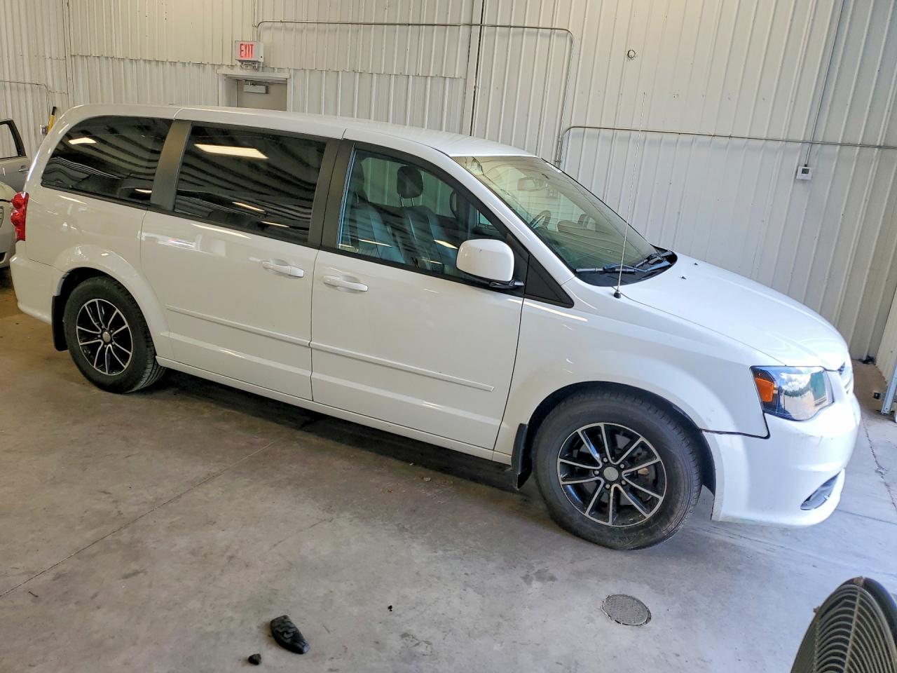 2016 Dodge Grand Caravan R - zdjęcie 4