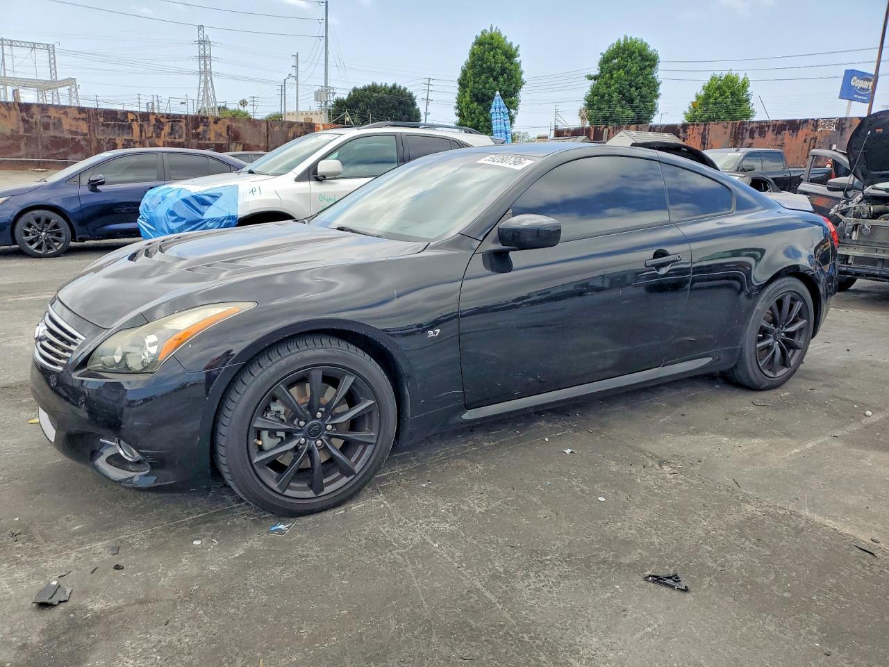 2015 Infiniti Q60 Coupe Journey - zdjęcie główne