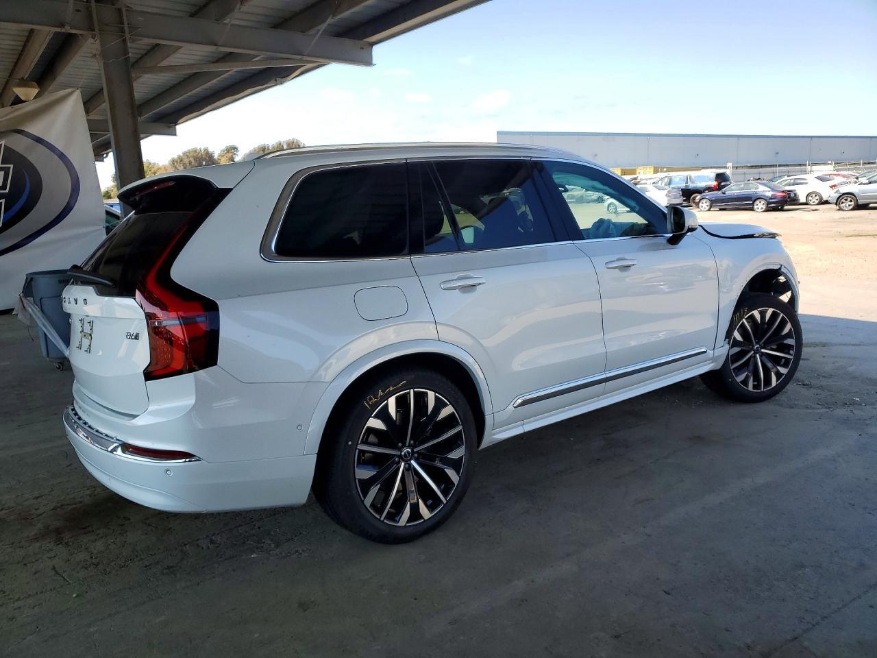 Volvo XC90 - zdjęcie 3