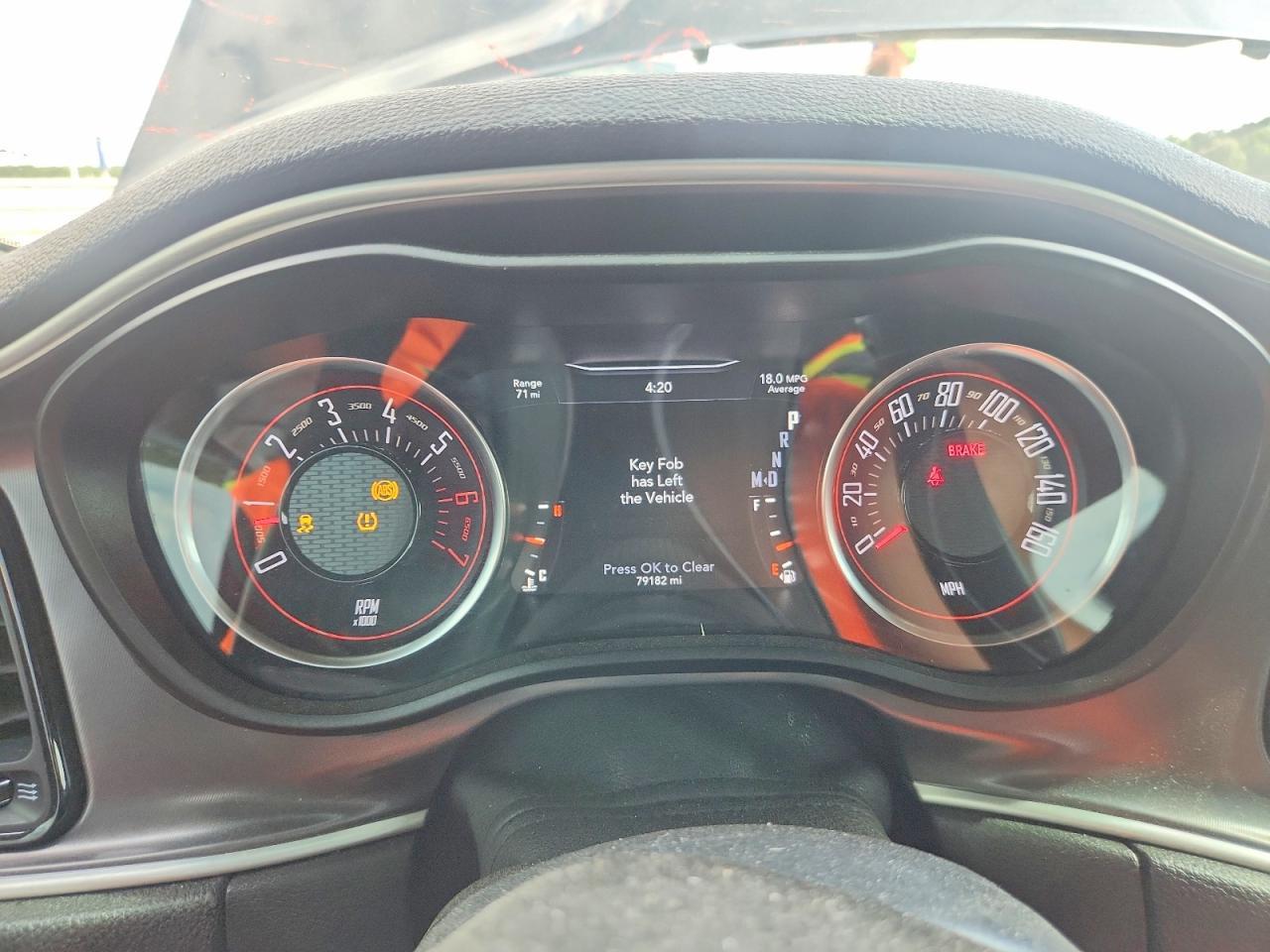 2022 Dodge Challenger R - zdjęcie 9
