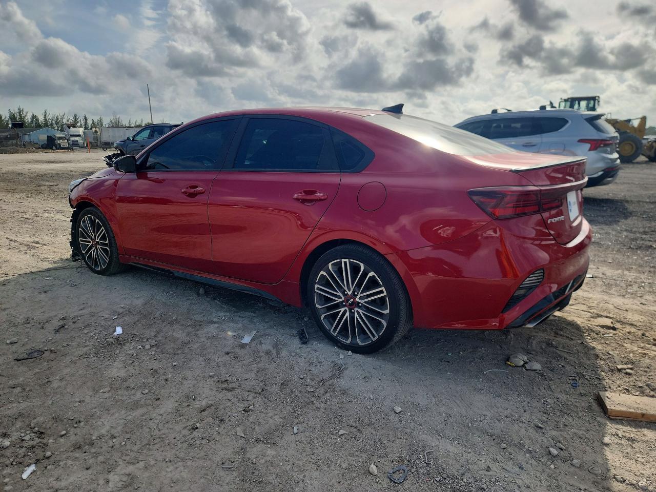 2024 Kia Forte Gt - zdjęcie 2