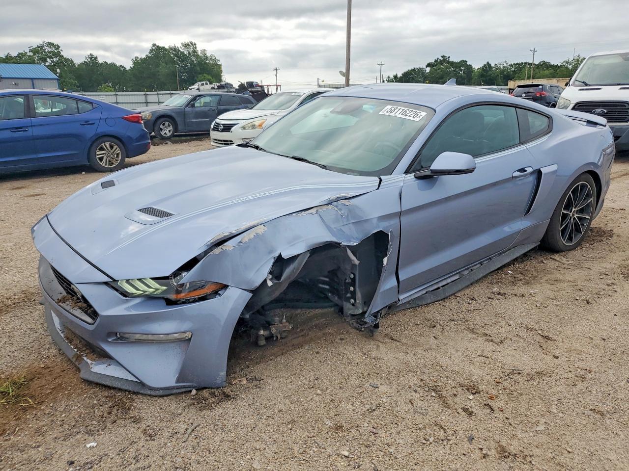 2022 Ford Mustang - zdjęcie główne