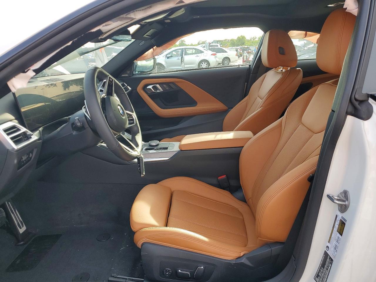2025 BMW 230I - zdjęcie 7