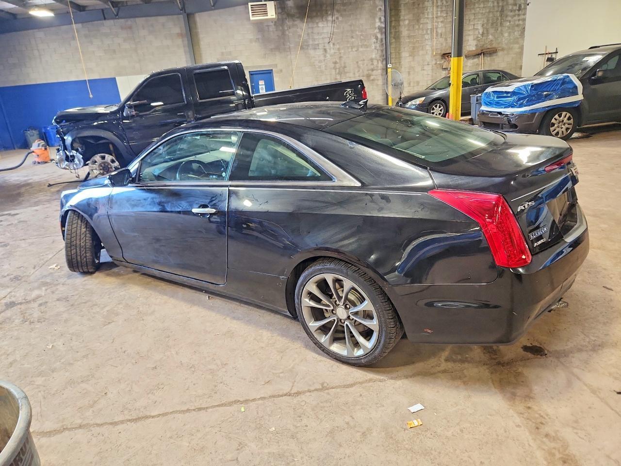 2017 Cadillac Ats Luxury - zdjęcie 2