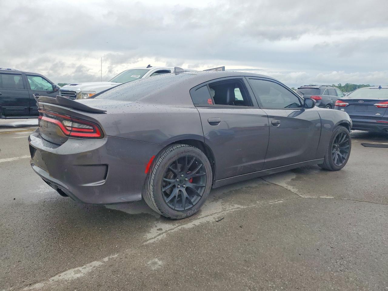 2016 Dodge Charger R/T - zdjęcie 3