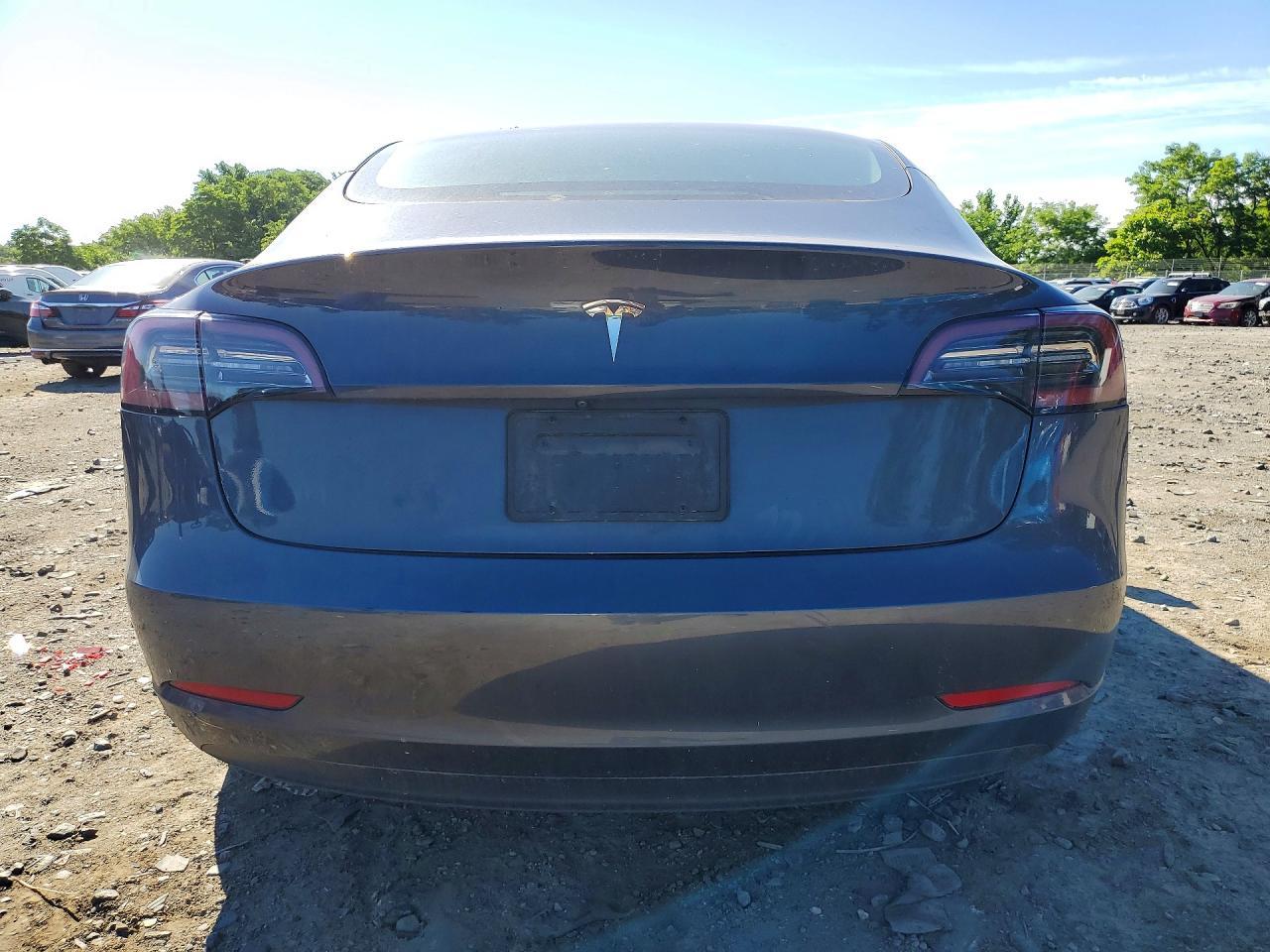 2023 Tesla Model 3 - zdjęcie 6