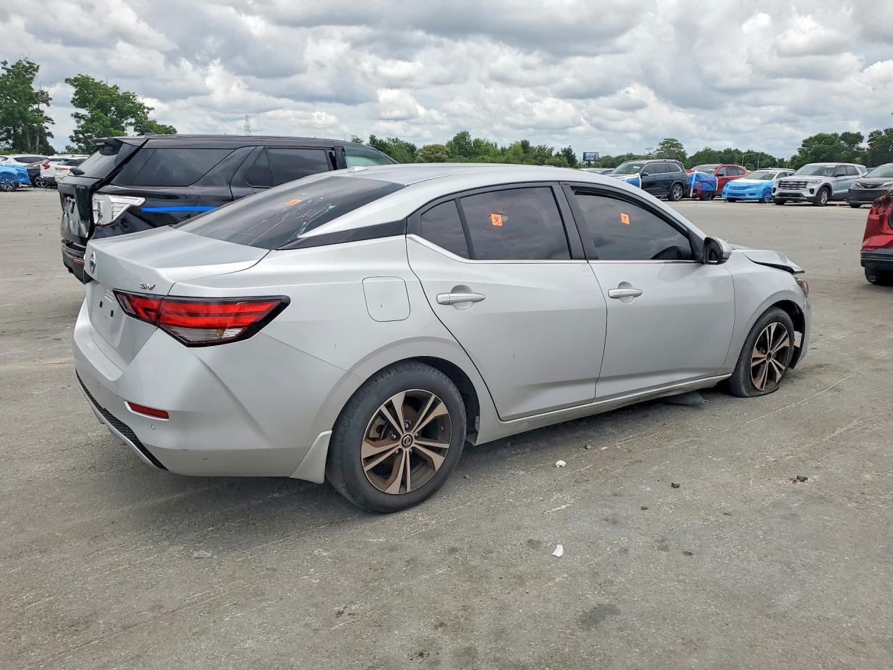 2020 Nissan Sentra Sv - zdjęcie 3