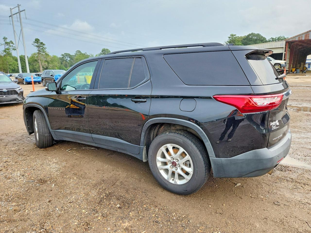 2019 Chevrolet Traverse Lt - zdjęcie 2