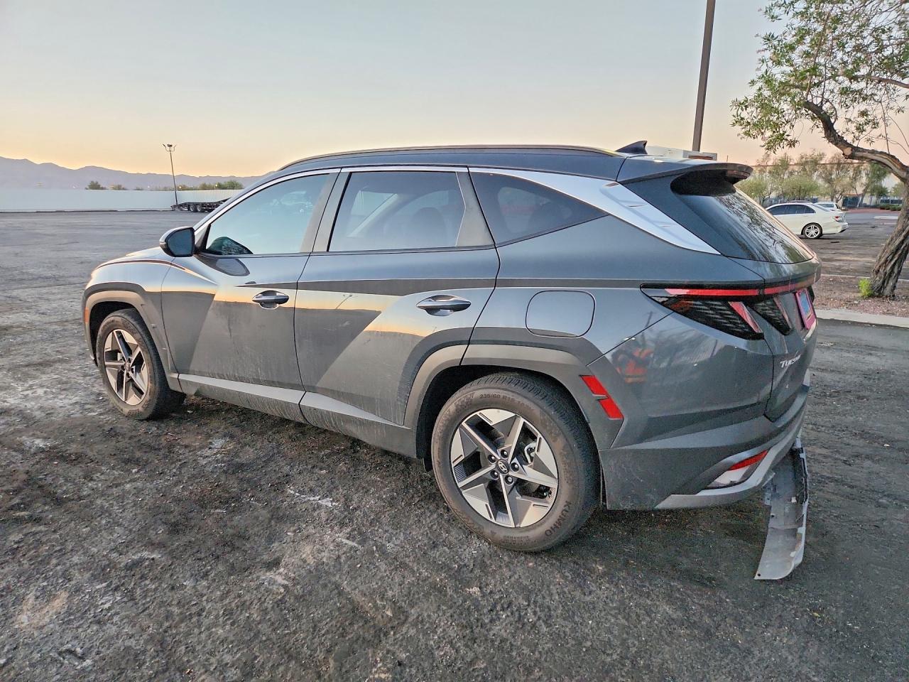 2025 Hyundai Tucson Sel - zdjęcie 2