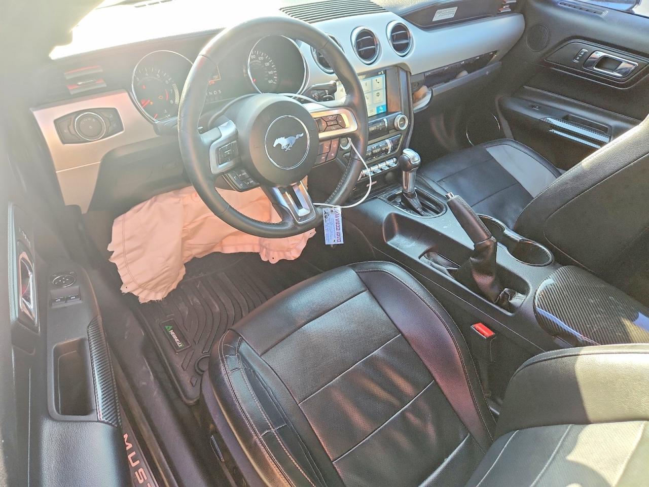 2017 Ford Mustang - zdjęcie 8