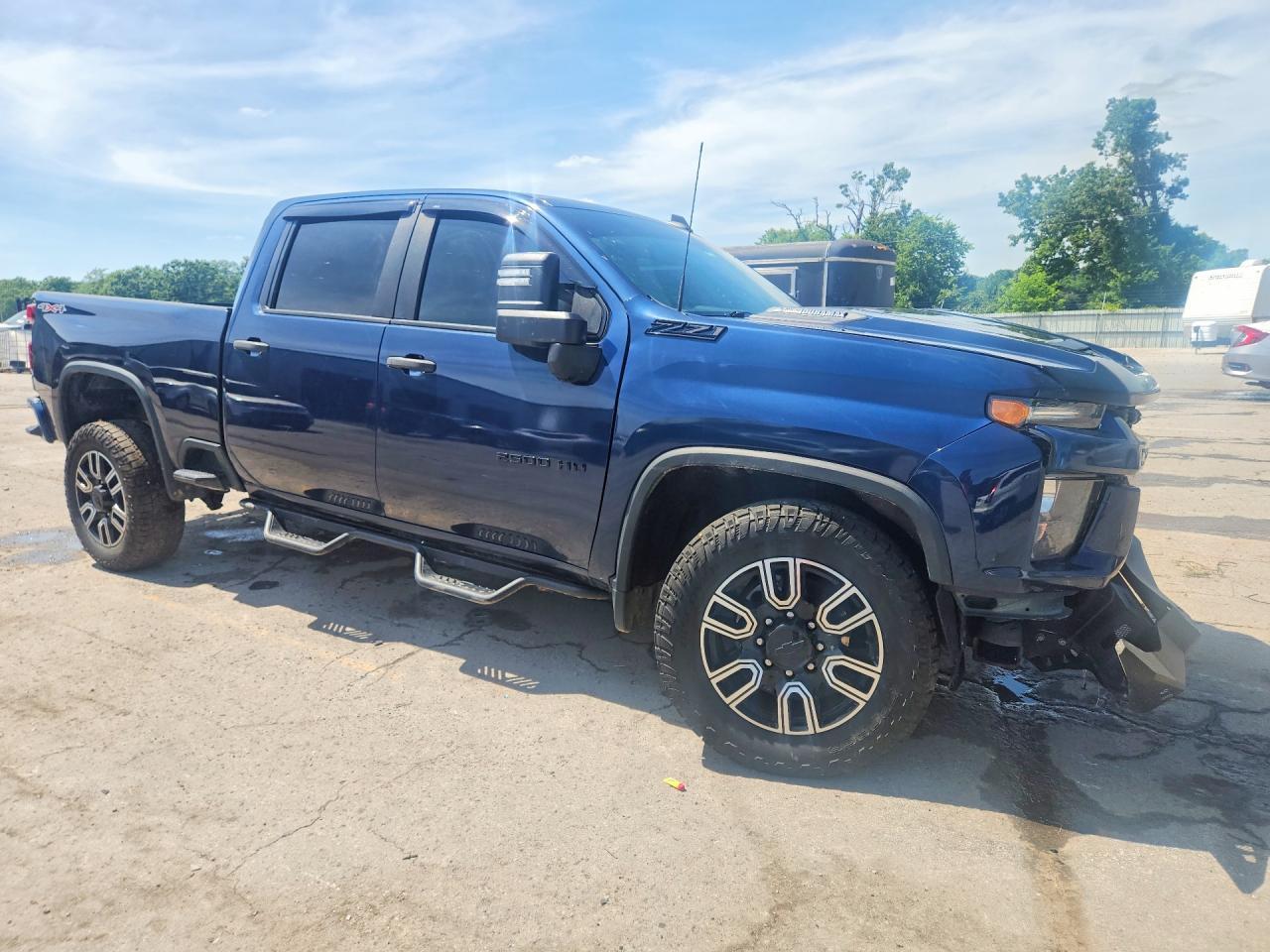 2021 Chevrolet Silverado K2500 Custom - zdjęcie 4