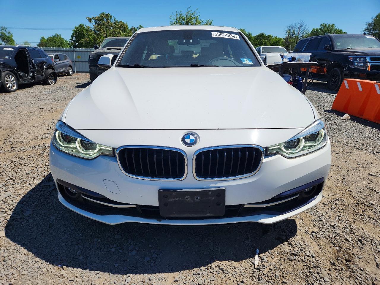 2018 BMW Seria 3 330i - zdjęcie 5