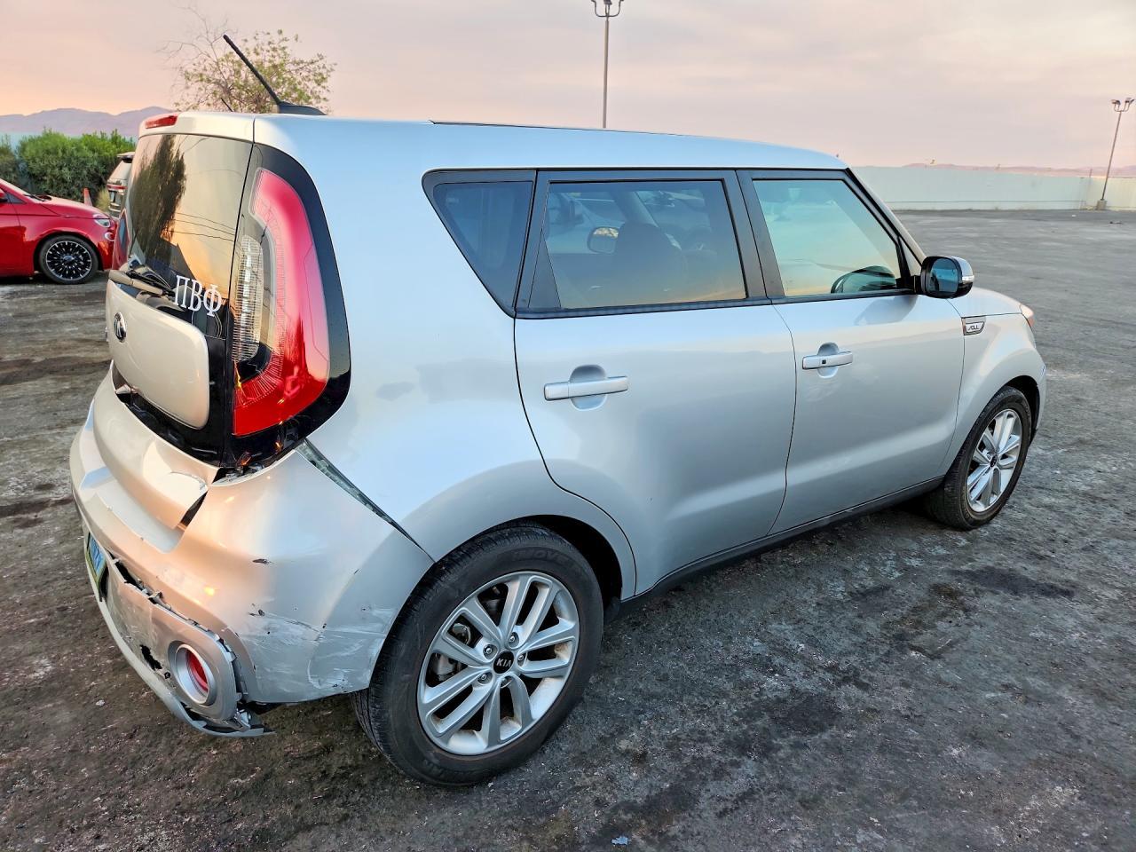 2019 Kia Soul + - zdjęcie 3