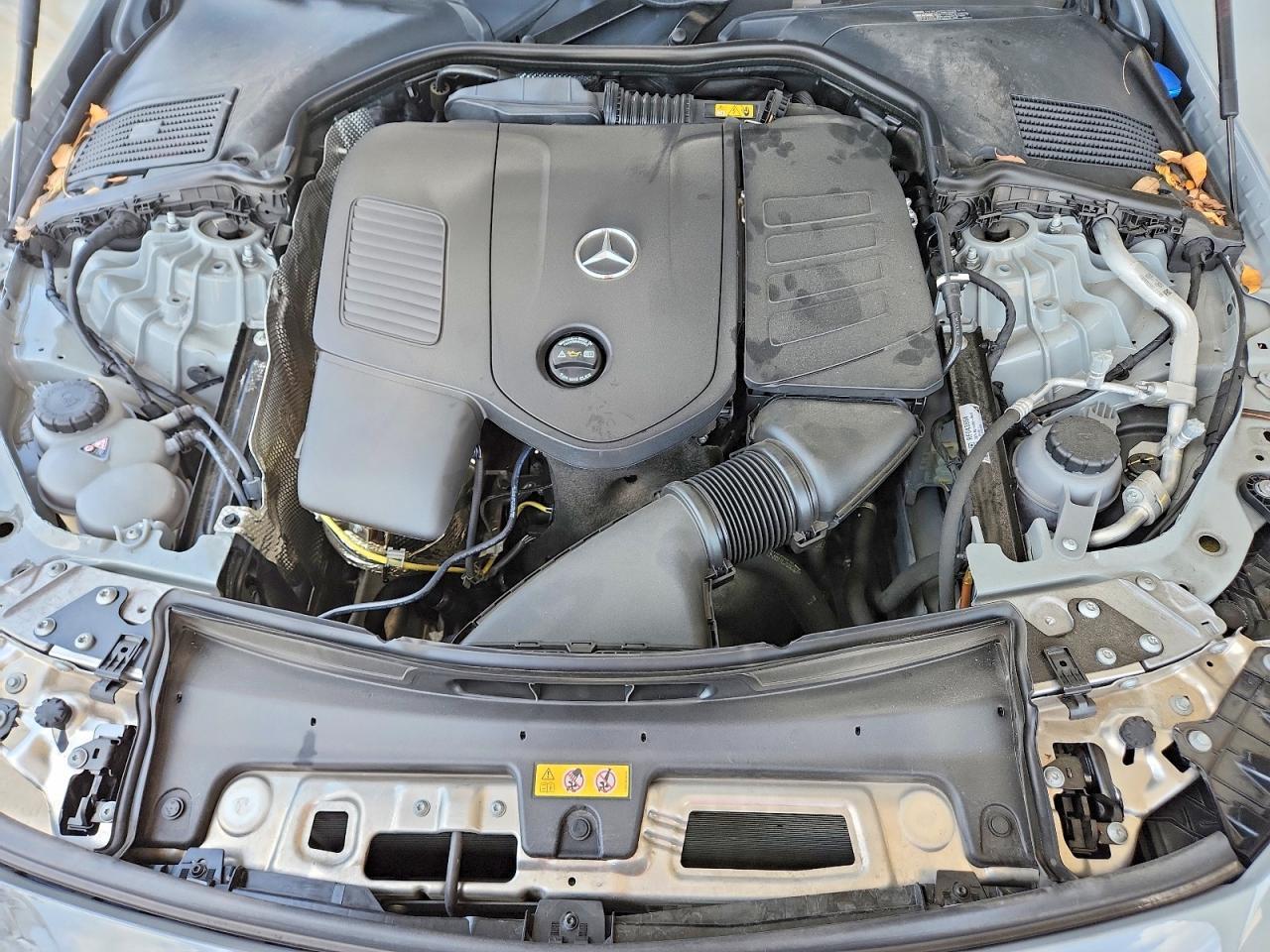 2024 Mercedes-Benz Cle 300 4Matic - zdjęcie 11