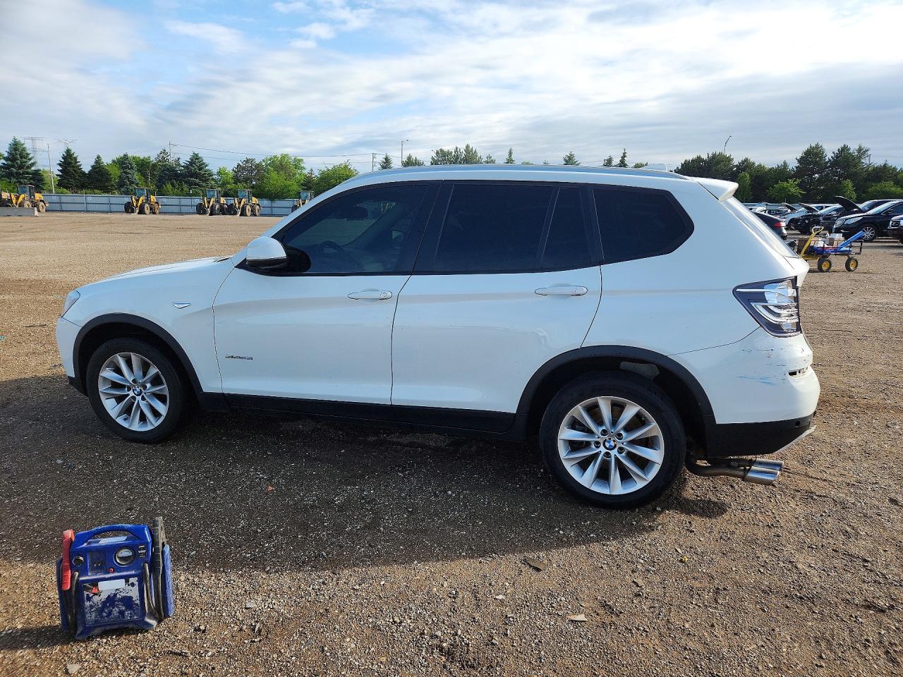 2016 BMW X3 Sdrive28I - zdjęcie 2