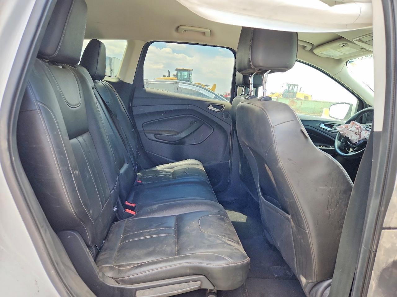 2013 Ford Escape Titanium - zdjęcie 11