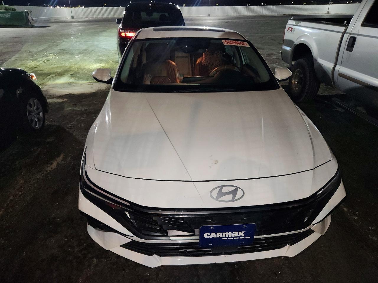 2025 Hyundai Elantra Limited - zdjęcie 5