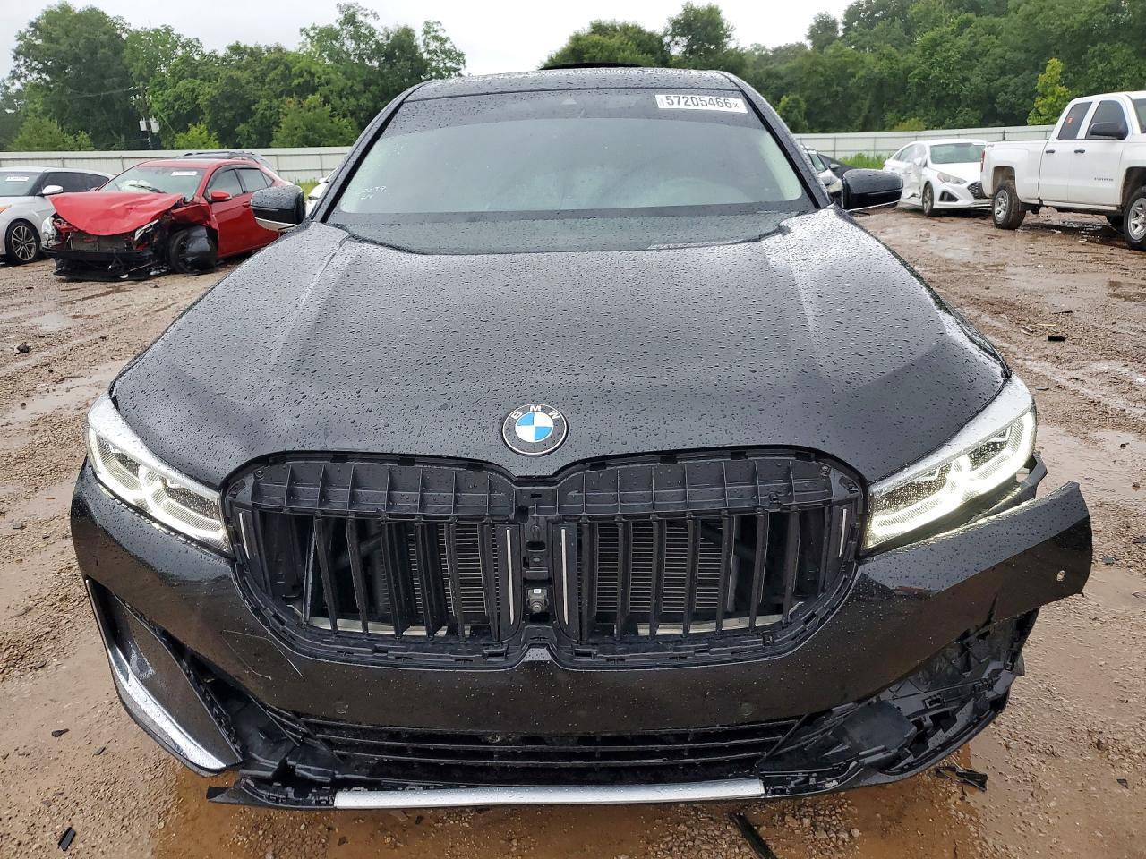 2020 BMW Seria 7 740i - zdjęcie 5