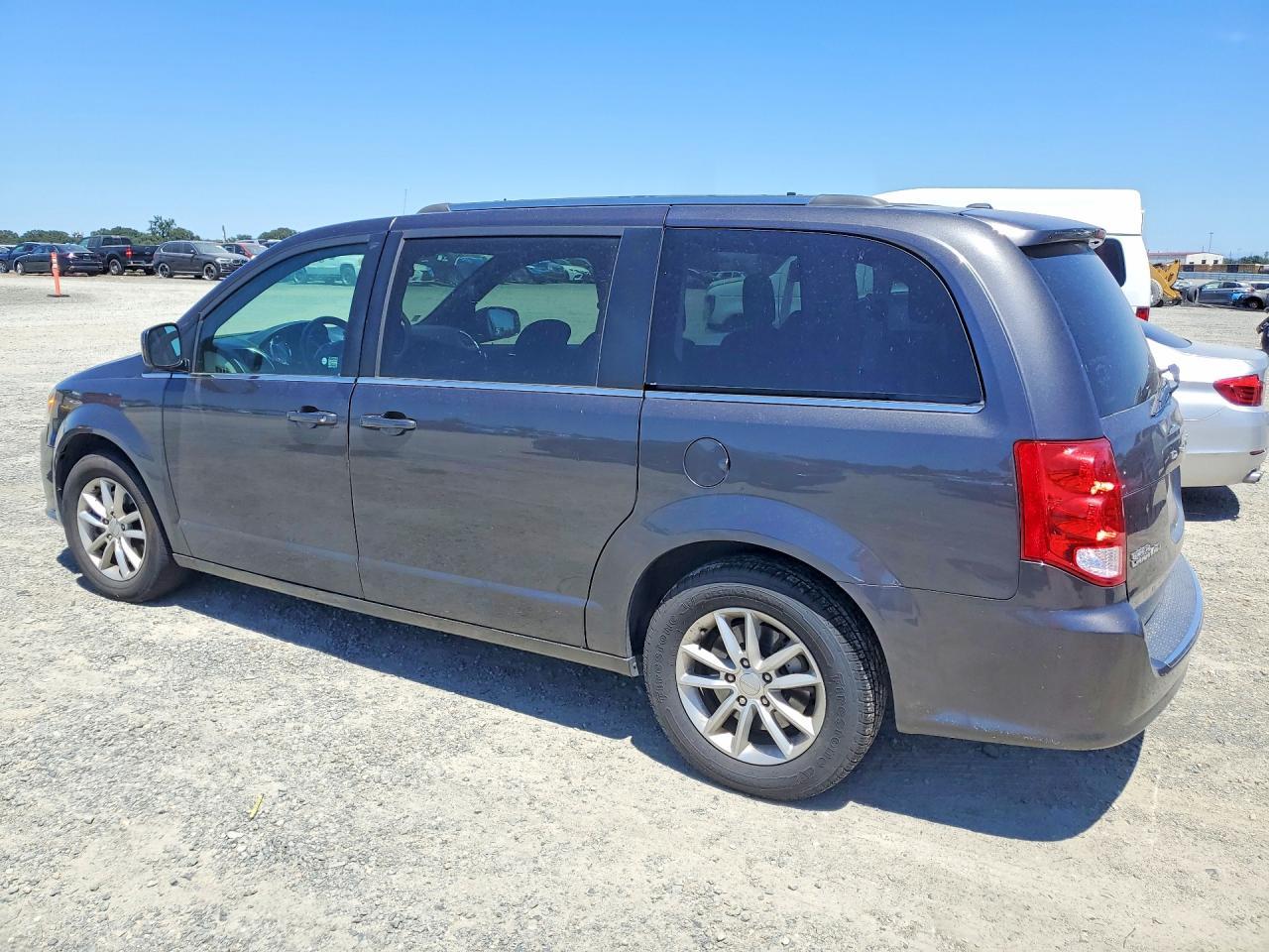 2019 Dodge Grand Caravan Sxt - zdjęcie 2