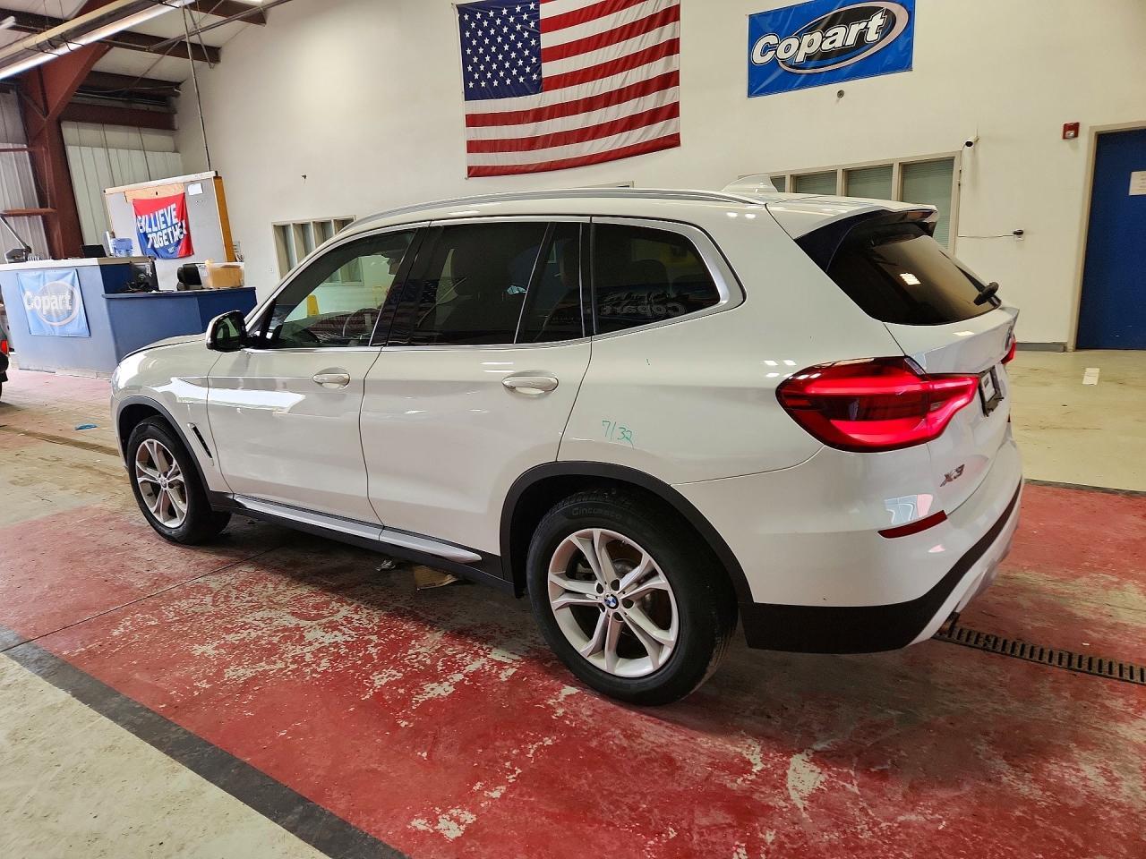 2019 BMW X3 xDrive30I - zdjęcie 2