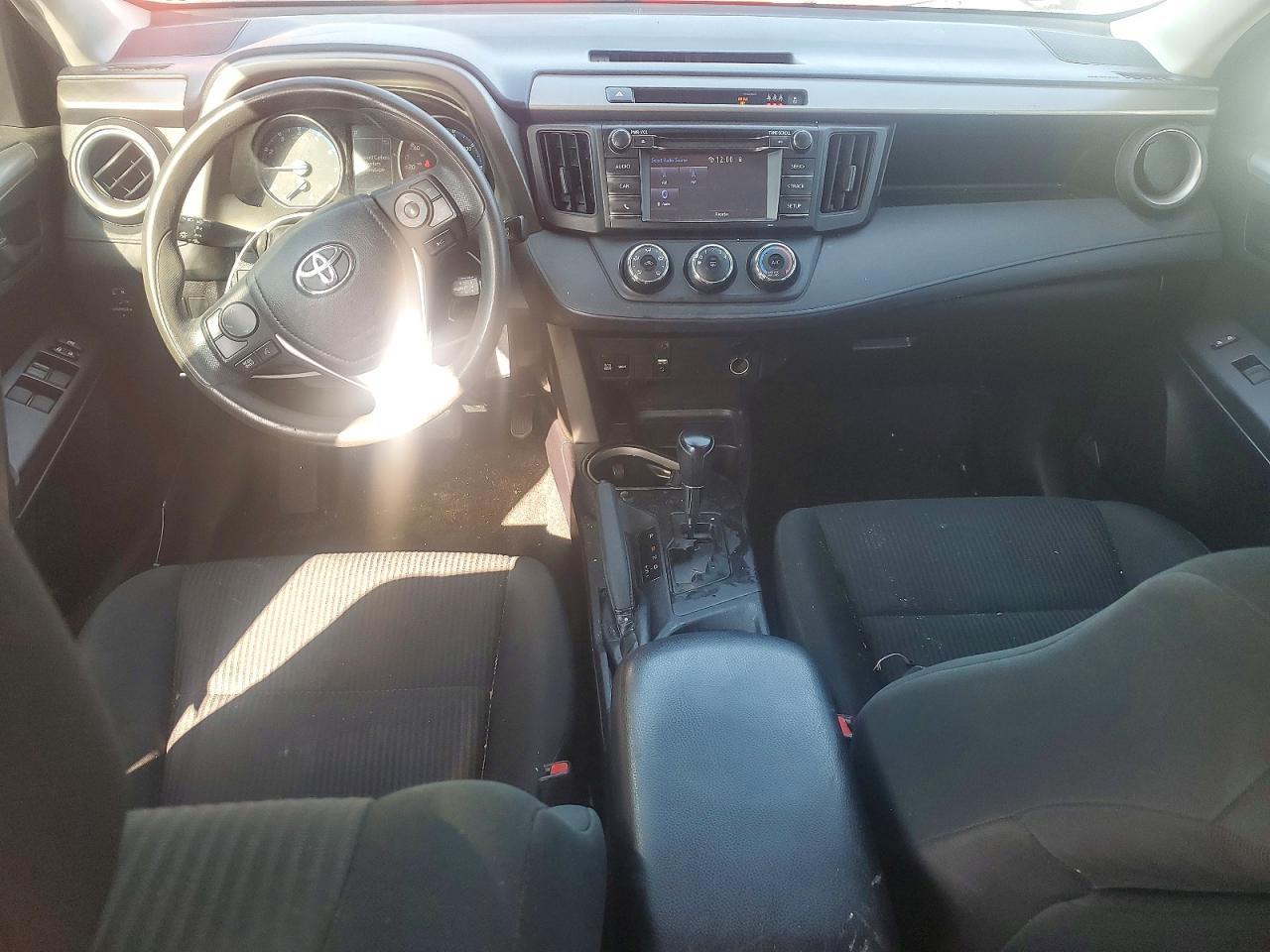 2018 Toyota Rav4 Le - zdjęcie 8