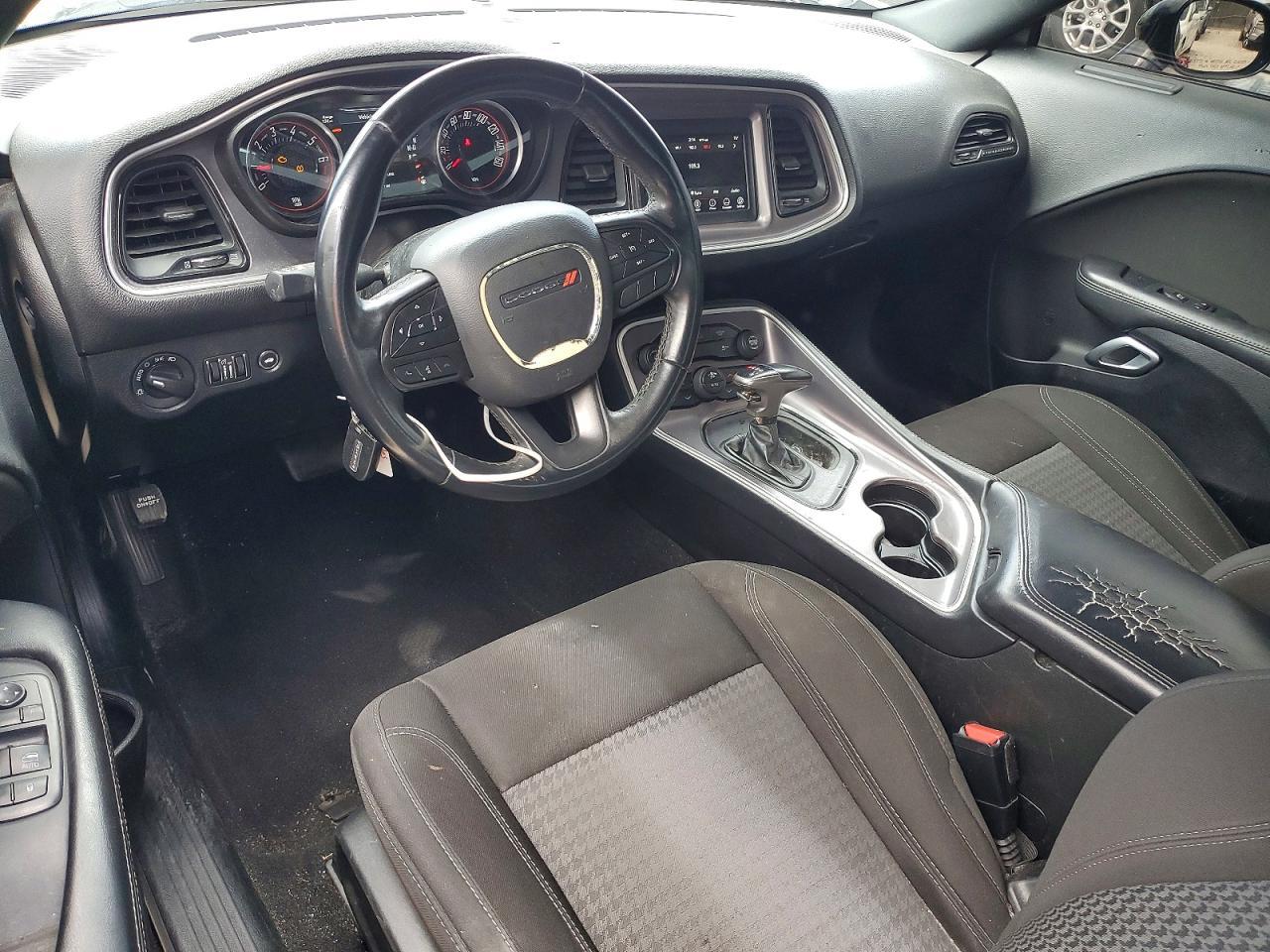 2020 Dodge Challenger Sxt - zdjęcie 8