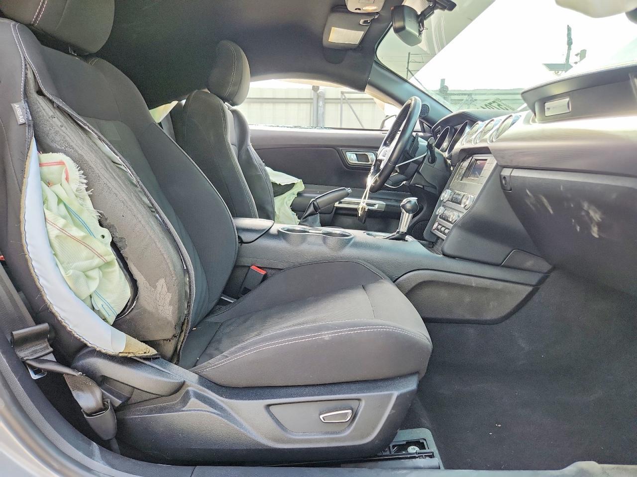 2019 Ford Mustang Gt - zdjęcie 7