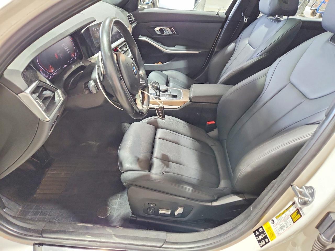 2019 BMW Seria 3 330i - zdjęcie 7