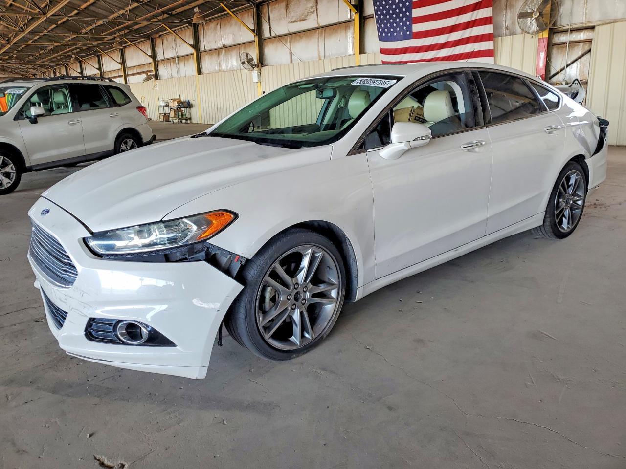 2015 Ford Fusion Titanium - zdjęcie główne