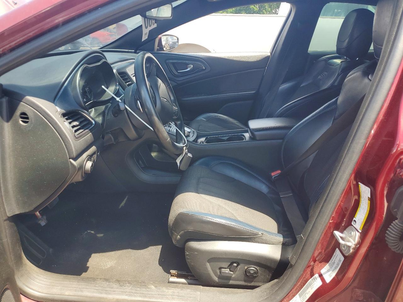 2015 Chrysler 200 S - zdjęcie 7