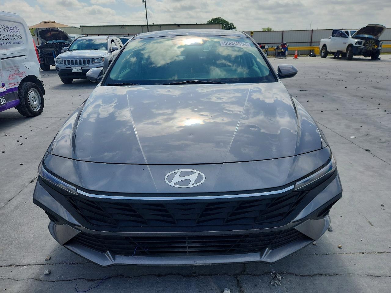 2024 Hyundai Elantra Se - zdjęcie 5