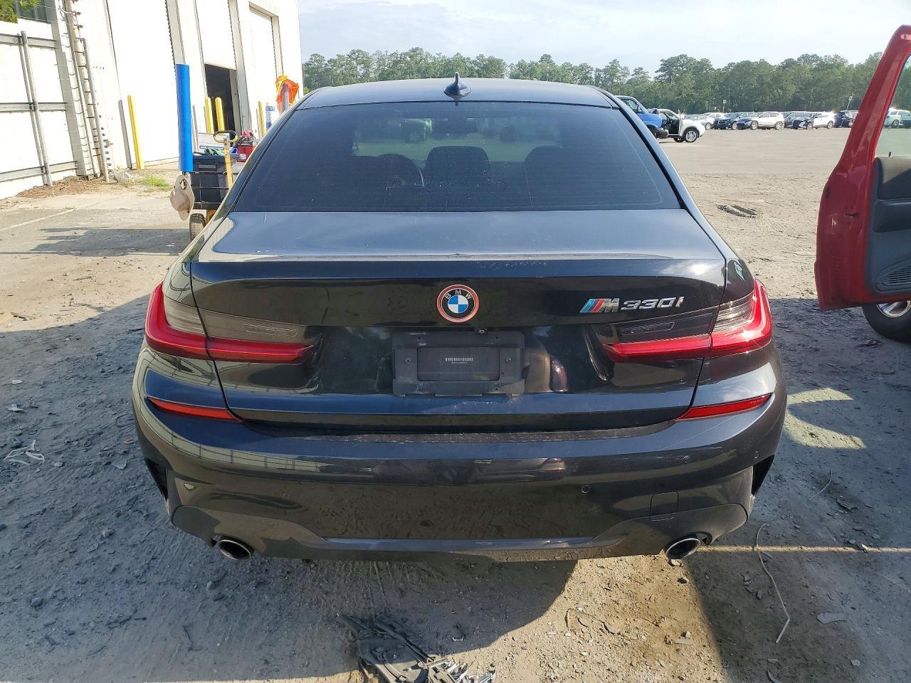 2021 BMW 330I - zdjęcie 6