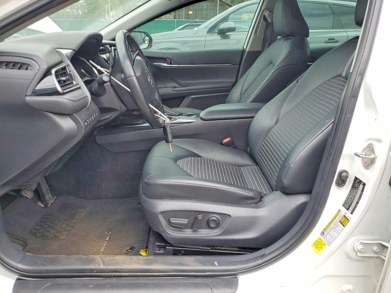 2019 Toyota Camry Se - zdjęcie 7