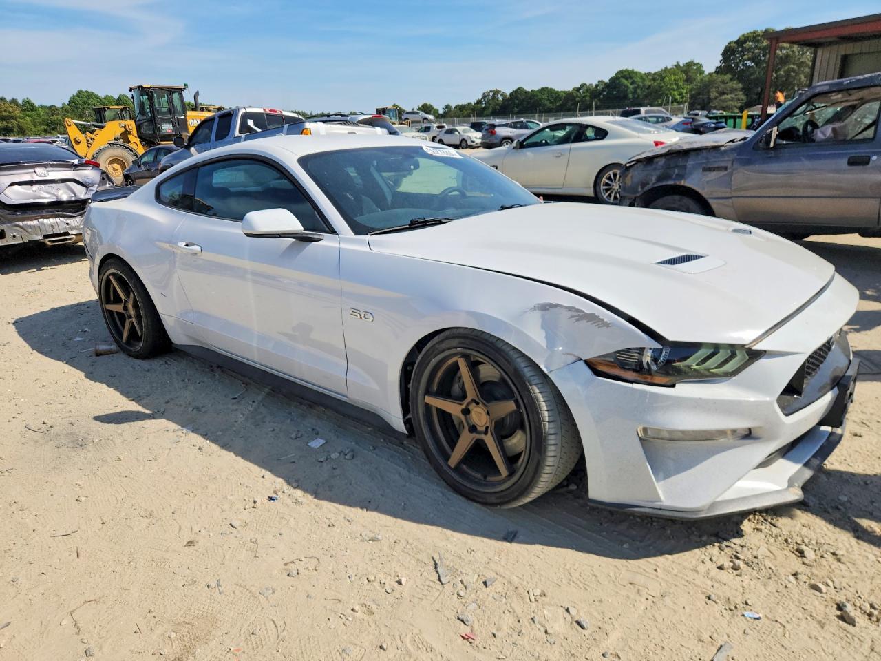 2020 Ford Mustang Gt - zdjęcie 4