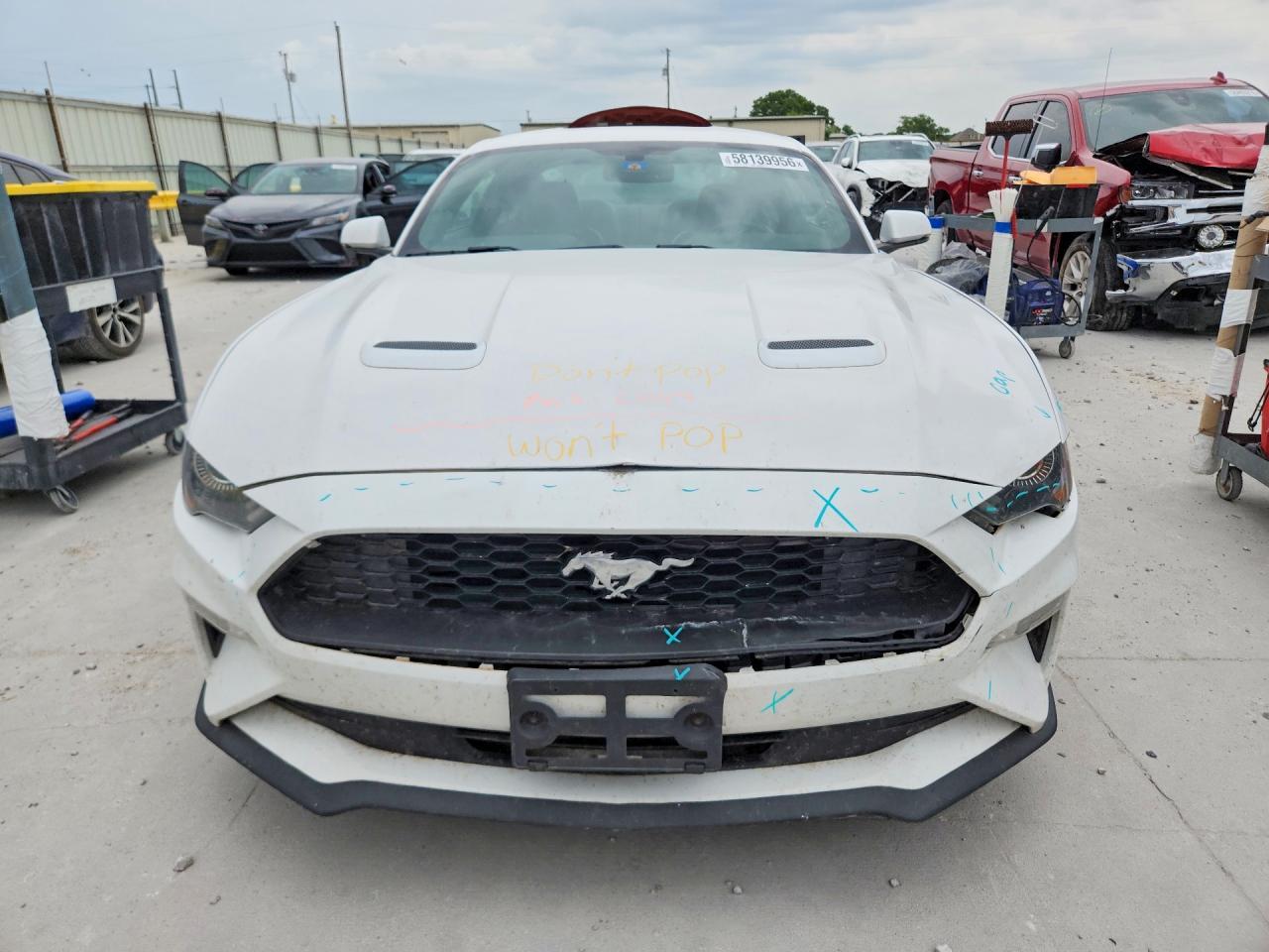 2020 Ford Mustang - zdjęcie 5